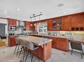 909 E Marshall Place, Long Beach CA 90807