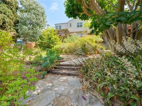 3919 Scandia Way, Los Angeles CA 90065