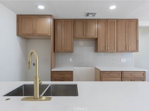 1529 W 96th Street, Los Angeles CA 90047