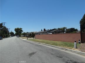 10461 Beach, Bellflower CA 90706