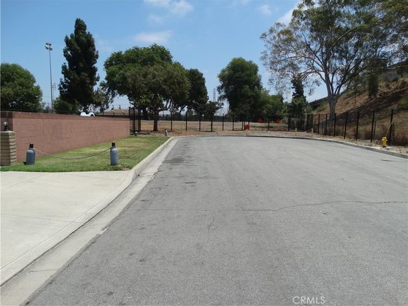 10461 Beach, Bellflower CA 90706