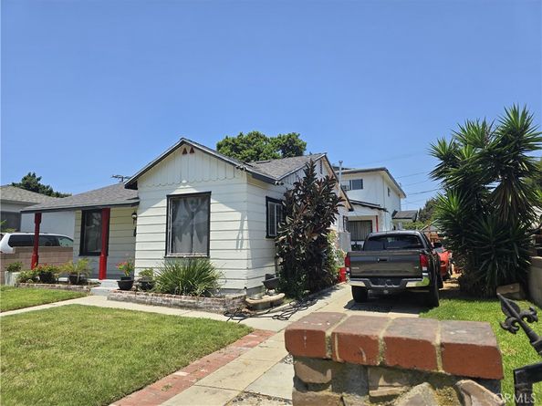 247 E 67th Way, Long Beach CA 90805