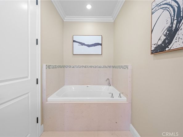 853 W Huntington B, Arcadia CA 91007