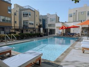 2753 Waverly Drive 1103, Los Angeles CA 90039