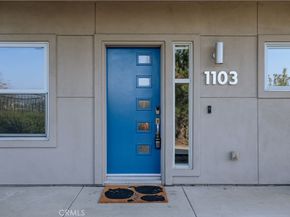 2753 Waverly Drive 1103, Los Angeles CA 90039