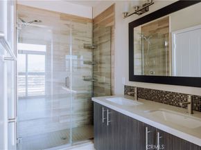 2753 Waverly Drive 1103, Los Angeles CA 90039