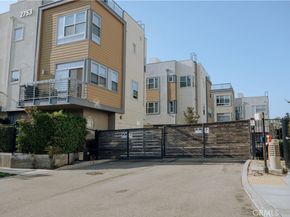 2753 Waverly Drive 1103, Los Angeles CA 90039