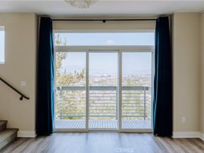 2753 Waverly Drive 1103, Los Angeles CA 90039