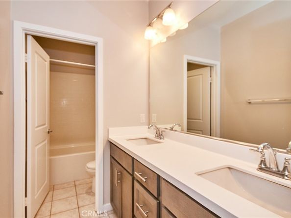 4806 S Apricot Way, Ontario CA 91762
