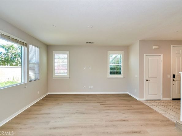 4806 S Apricot Way, Ontario CA 91762
