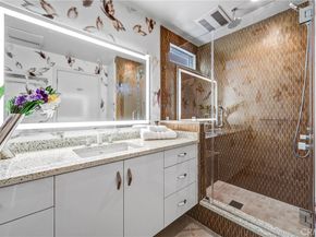 935 Hillcrest Place, Pasadena CA 91106