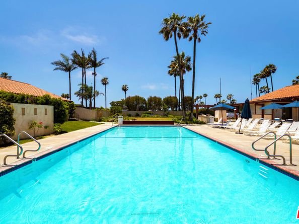 29500 Heathercliff Rd. 3, Malibu CA 90265