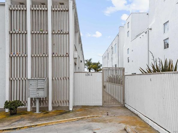 1311 La Palma St 4, San Diego CA 92109