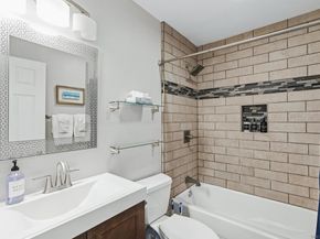 1311 La Palma St 4, San Diego CA 92109
