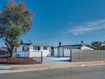 671 Cochran Ave