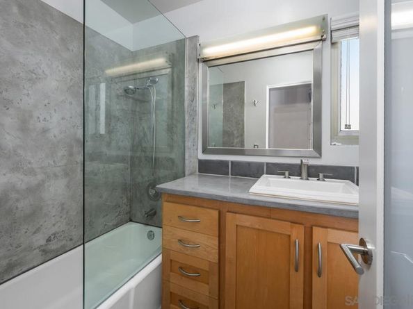 2600 Torrey Pines Rd A31, La Jolla CA 92037