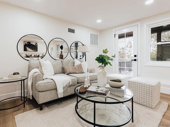 4033 S Hempstead Cir, San Diego CA 92116