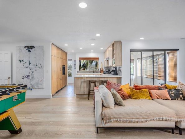 2438 Sacada Cir, Carlsbad CA 92009