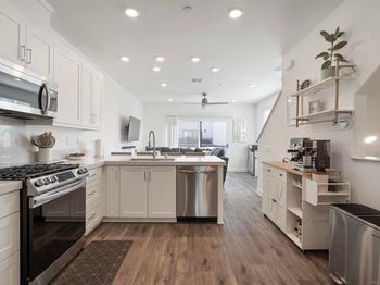 2142 Senita Dr