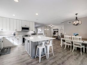9945 Via Rita E, Santee CA 92071