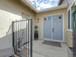 9945 Via Rita E, Santee CA 92071