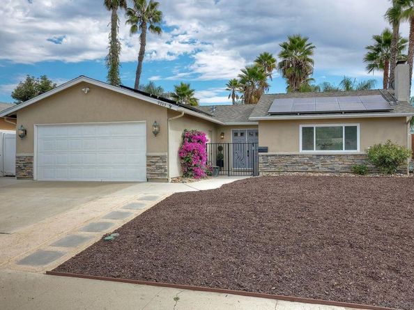 9945 Via Rita E, Santee CA 92071