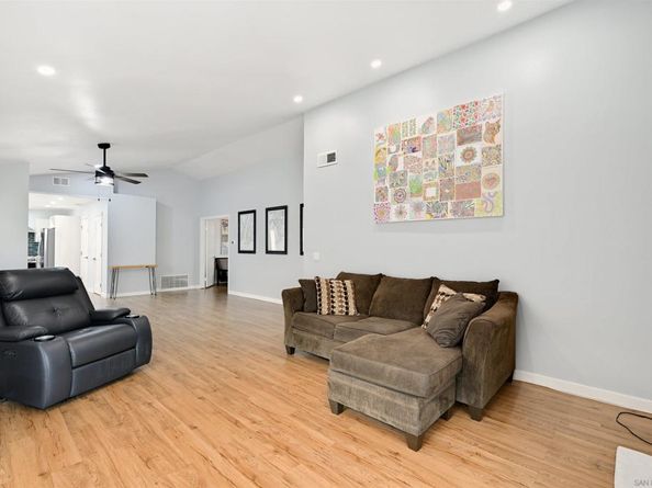 10314 Rochelle Ave, Santee CA 92071