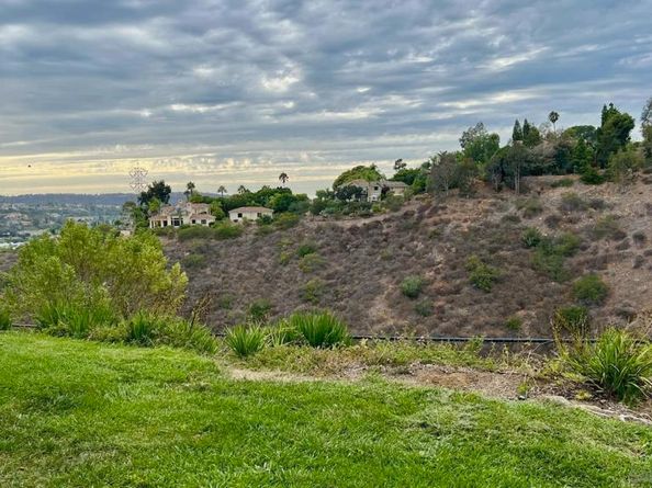 3109 Camino Del Arco, Carlsbad CA 92009