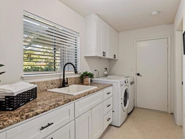 7716 Hidden Valley Ct, La Jolla CA 92037