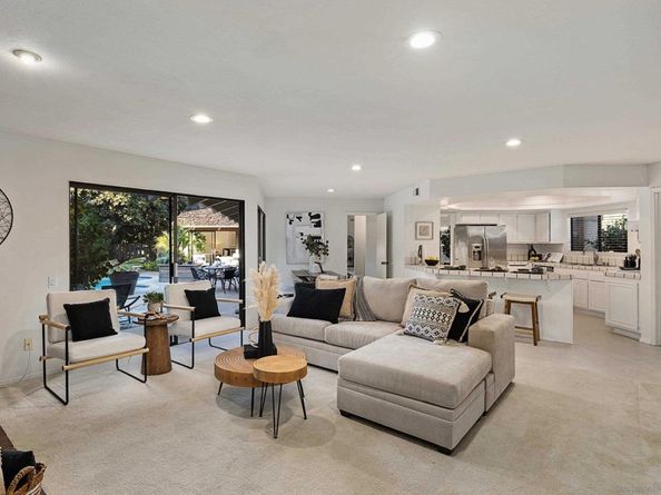 7716 Hidden Valley Ct, La Jolla CA 92037