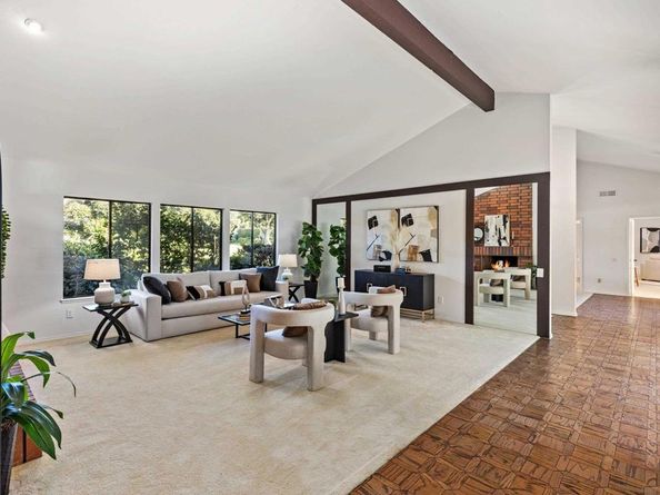 7716 Hidden Valley Ct, La Jolla CA 92037