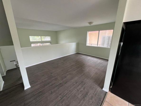2772 Meadow Lark Dr, San Diego CA 92123