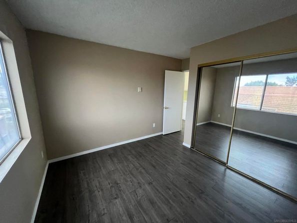 2772 Meadow Lark Dr, San Diego CA 92123