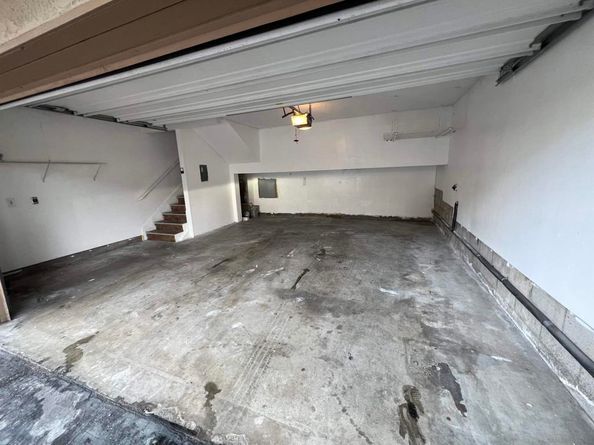 2772 Meadow Lark Dr, San Diego CA 92123