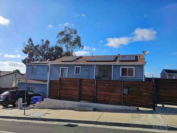 5234 Roswell, San Diego CA 92114