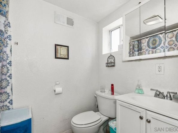 5234 Roswell, San Diego CA 92114