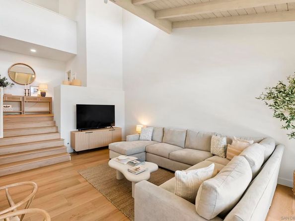 6489 Caminito Catalan, La Jolla CA 92037