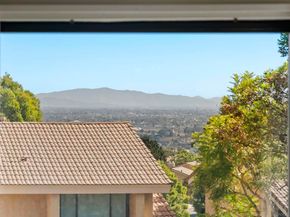 6489 Caminito Catalan, La Jolla CA 92037