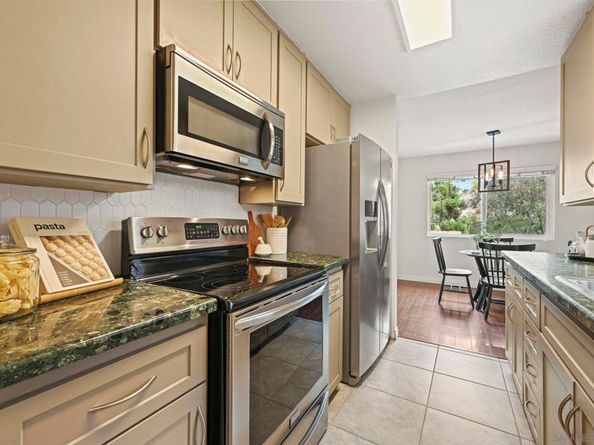 6224 Caminito Juanico, San Diego CA 92111