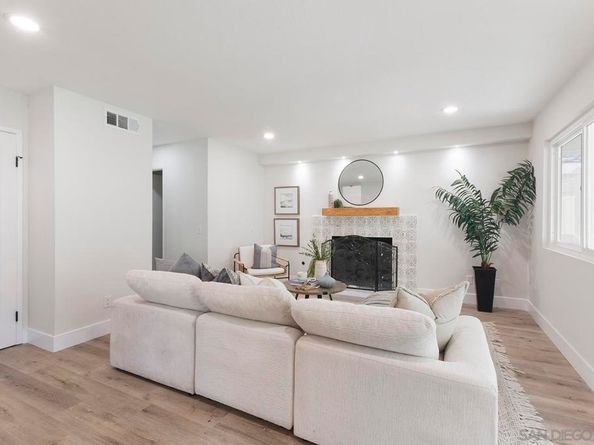 8985 Talca Ct, San Diego CA 92129