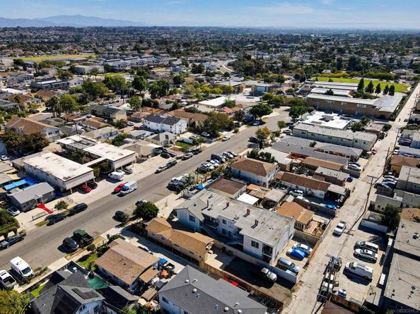 4221 23 Dwight St., San Diego CA 92105
