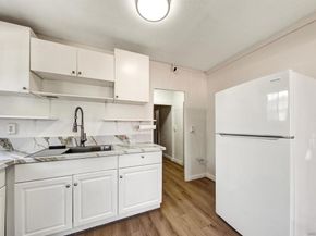 4221 23 Dwight St., San Diego CA 92105