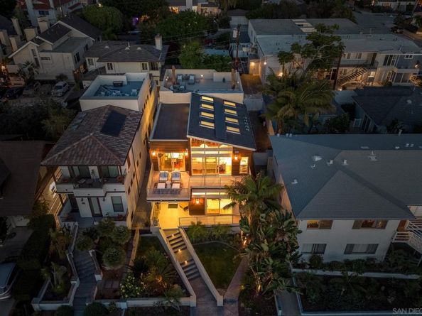 3705 Haines St, San Diego CA 92109