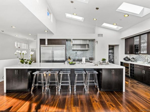 3705 Haines St, San Diego CA 92109
