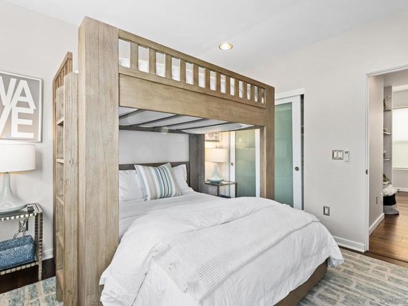 3705 Haines St, San Diego CA 92109