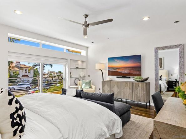 3705 Haines St, San Diego CA 92109