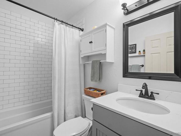 6655 Canyon Rim Row 208, San Diego CA 92111