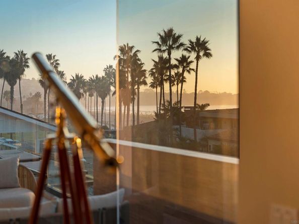 8477 El Paseo Grande, La Jolla CA 92037