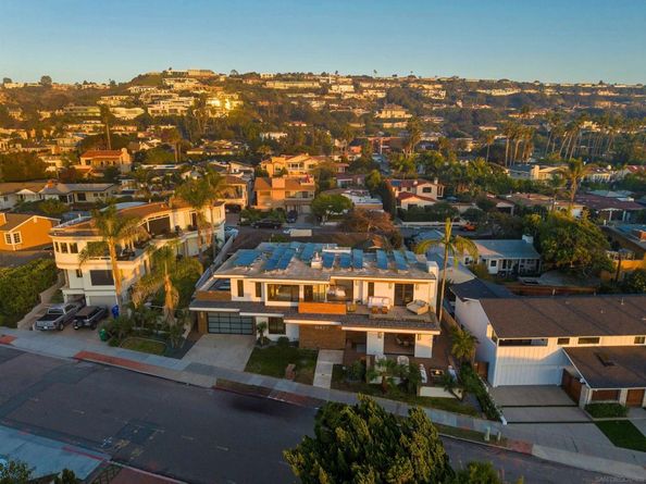 8477 El Paseo Grande, La Jolla CA 92037