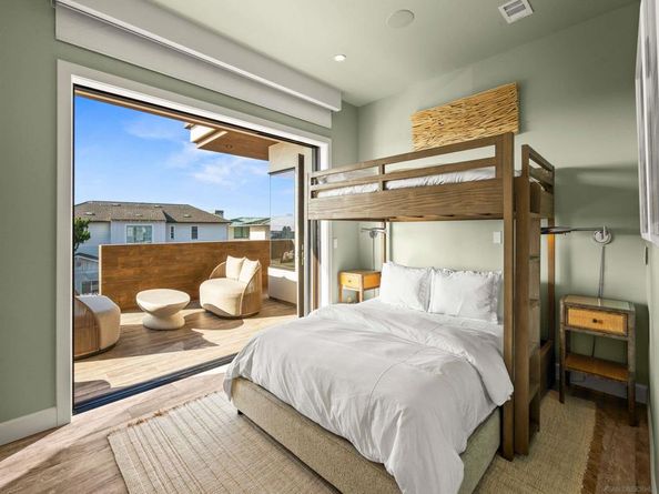 8477 El Paseo Grande, La Jolla CA 92037